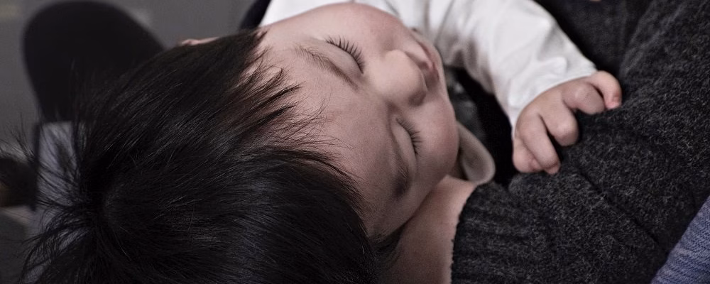 Co-sleeping: quando è necessario abbandonare il lettone