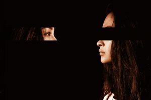 Narcisisti: ne conoscete qualcuno? 1 woman 2944070 1920